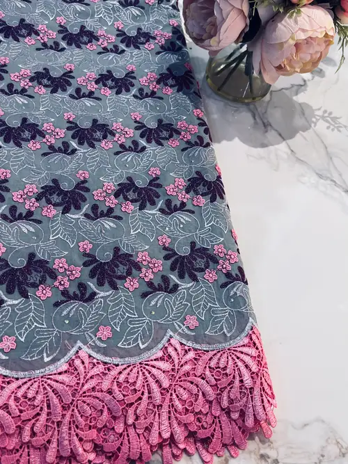 Appliqué Lace