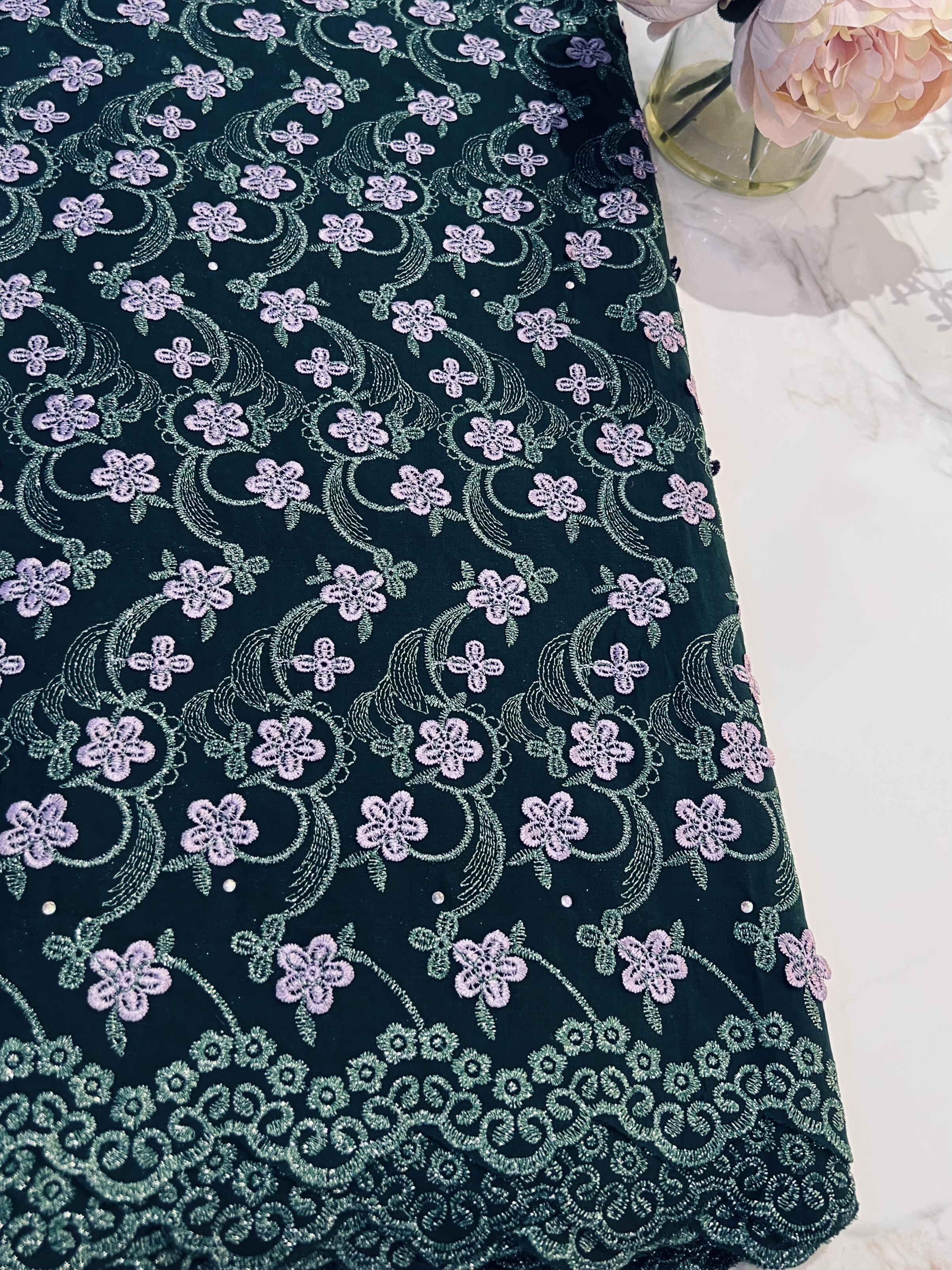 Medium Appliqué lace 2