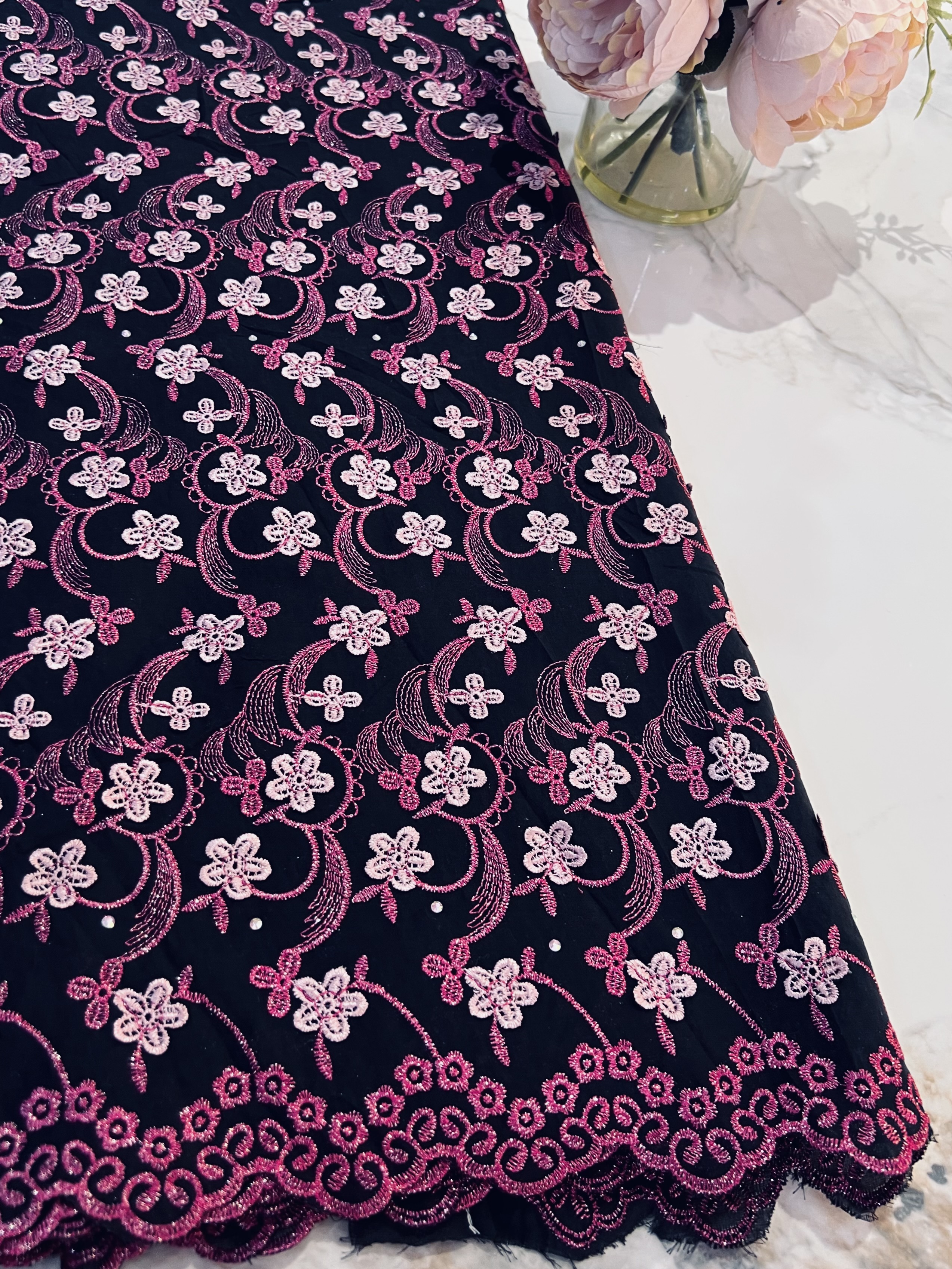 Medium Appliqué lace 9